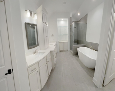 1208 Malone Street - Photo Thumbnail 9