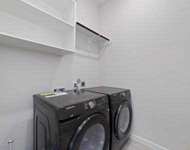 142 Amaranth Way - Photo Thumbnail 16