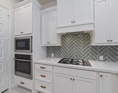 142 Amaranth Way - Photo Thumbnail 9