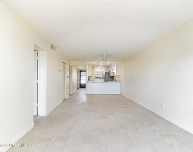 4105 Ocean Beach Boulevard - Photo Thumbnail 7