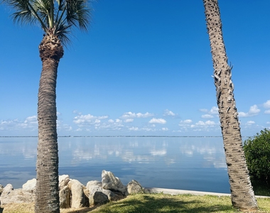 200 International Drive - Photo Thumbnail 20