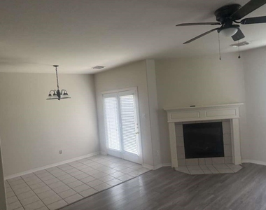15815 Stiller Park Drive - Photo Thumbnail 2