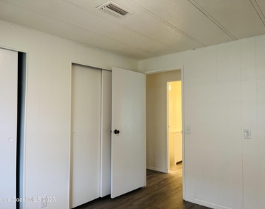 530 Kimberly Circle - Photo Thumbnail 6