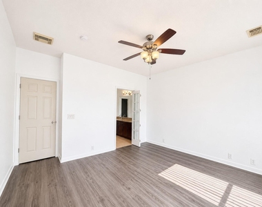 1806 Rockwall Court - Photo Thumbnail 16