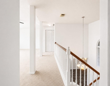 1806 Rockwall Court - Photo Thumbnail 21