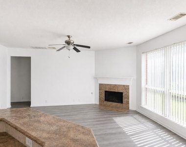 1806 Rockwall Court - Photo Thumbnail 6
