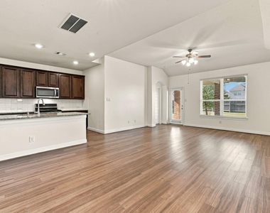 24250 Prairie Glen Lane - Photo Thumbnail 15