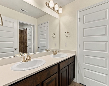 24250 Prairie Glen Lane - Photo Thumbnail 34