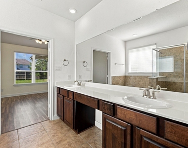 24250 Prairie Glen Lane - Photo Thumbnail 32