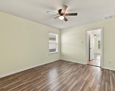 24250 Prairie Glen Lane - Photo Thumbnail 24