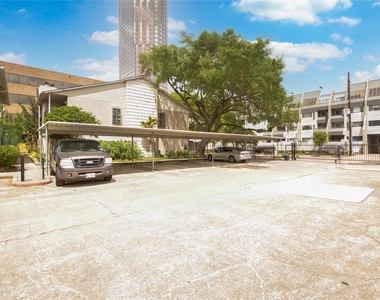 1818 Augusta Drive - Photo Thumbnail 18
