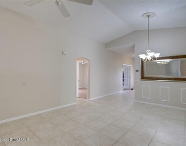2138 Caledonia Place - Photo Thumbnail 3