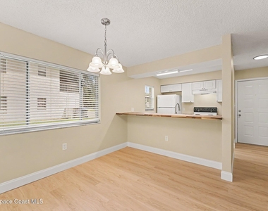 2290 Fox Hollow Drive - Photo Thumbnail 9