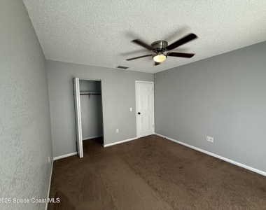181 Deauville Avenue Se - Photo Thumbnail 10