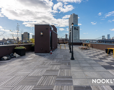 187 Kent Avenue - Photo Thumbnail 13