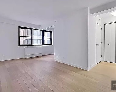 East 39th Street - Photo Thumbnail 1