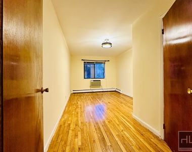Ely Avenue - Photo Thumbnail 2