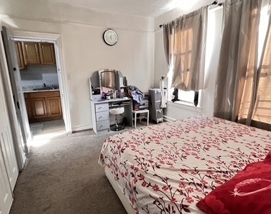 798 Miller Avenue - Photo Thumbnail 5