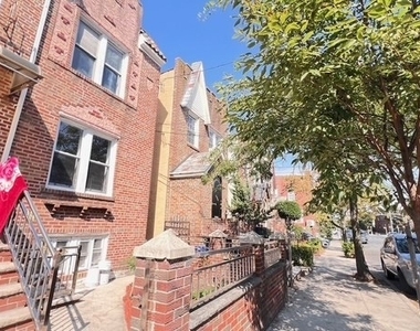 1358 East 38 Street - Photo Thumbnail 14