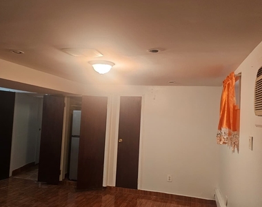 872 East 48 Street - Photo Thumbnail 1