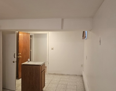 872 East 48 Street - Photo Thumbnail 12