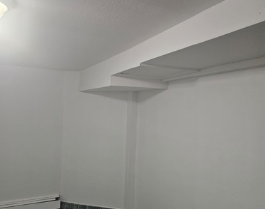 872 East 48 Street - Photo Thumbnail 9