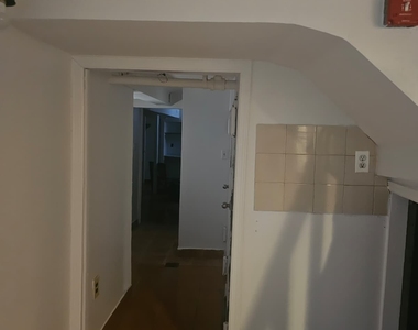 872 East 48 Street - Photo Thumbnail 5