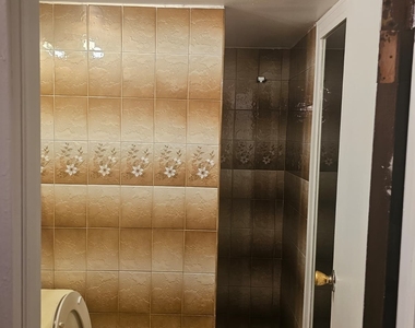 872 East 48 Street - Photo Thumbnail 6