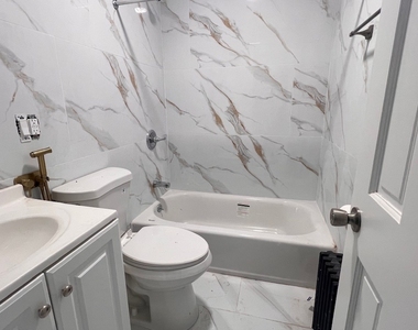 317 East 49 Street - Photo Thumbnail 9