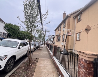 133-19 97 Avenue - Photo Thumbnail 24