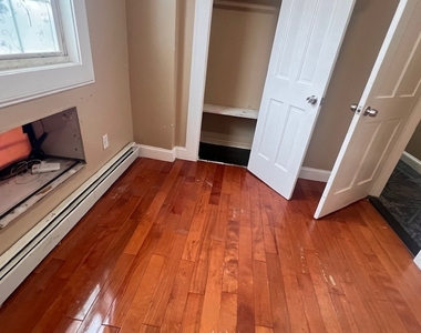 133-19 97 Avenue - Photo Thumbnail 3