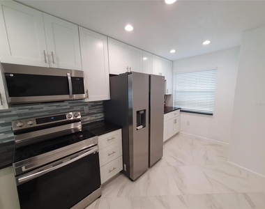1883 Orange Boulevard Way - Photo Thumbnail 8