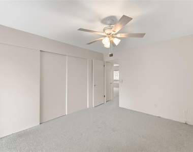 2462 Brazilia Drive - Photo Thumbnail 18
