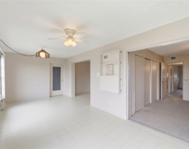 2462 Brazilia Drive - Photo Thumbnail 15