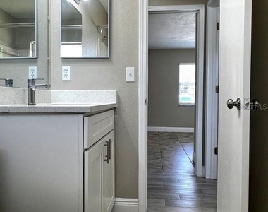 1410 Shady Lane Drive - Photo Thumbnail 16