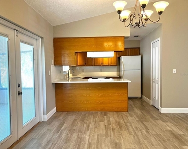1410 Shady Lane Drive - Photo Thumbnail 4