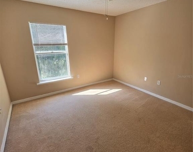 9442 Water Fern Circle - Photo Thumbnail 12
