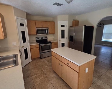 9442 Water Fern Circle - Photo Thumbnail 4