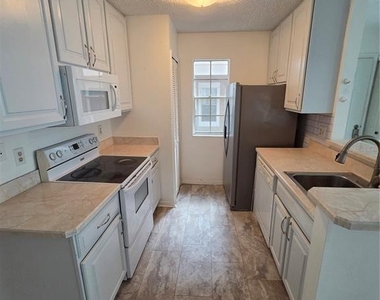 610 Colorado Place - Photo Thumbnail 4