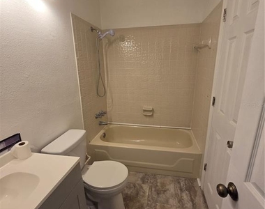 610 Colorado Place - Photo Thumbnail 7