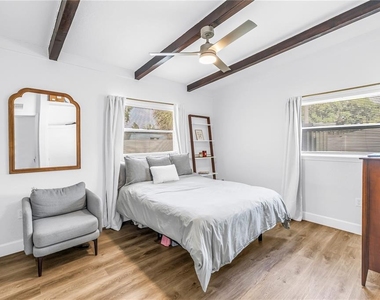 7599 Meadowlawn Drive N - Photo Thumbnail 19