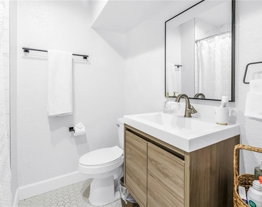 7599 Meadowlawn Drive N - Photo Thumbnail 21