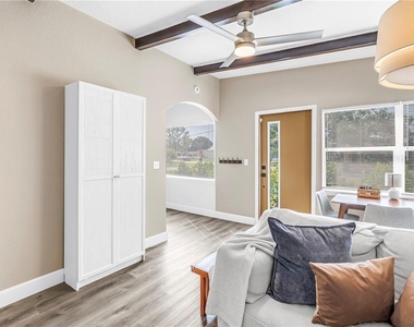 7599 Meadowlawn Drive N - Photo Thumbnail 10