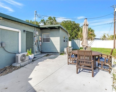 7599 Meadowlawn Drive N - Photo Thumbnail 32