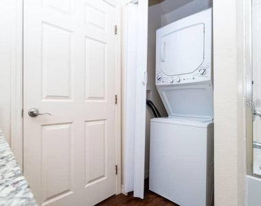 2904 Edenshire Way - Photo Thumbnail 10