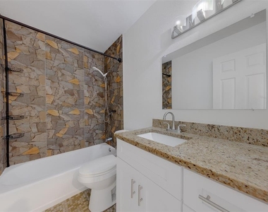 9218 Tudor Drive - Photo Thumbnail 14