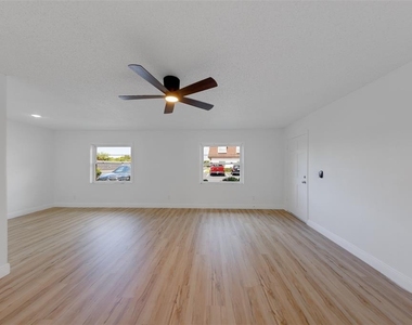 9218 Tudor Drive - Photo Thumbnail 1