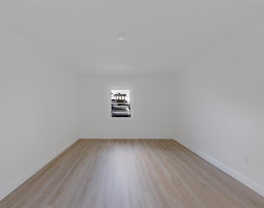 9218 Tudor Drive - Photo Thumbnail 21