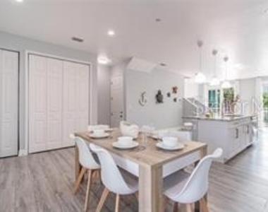 2108 1st Street - Photo Thumbnail 5