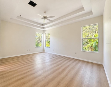 27353 Edenfield Drive - Photo Thumbnail 3
